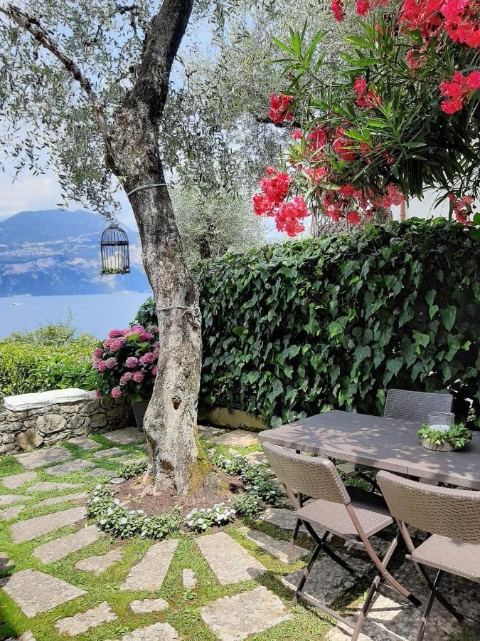 Villa Sul Lago Con Pontile Privato A Brenzone Sul Garda - Unique And Exclusive Exteriér fotografie