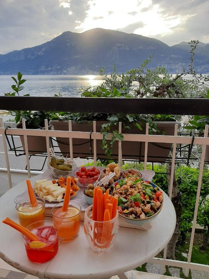 Villa Sul Lago Con Pontile Privato A Brenzone Sul Garda - Unique And Exclusive Exteriér fotografie