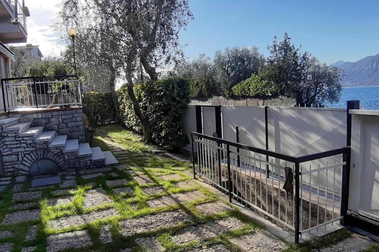 Villa Sul Lago Con Pontile Privato A Brenzone Sul Garda - Unique And Exclusive Exteriér fotografie