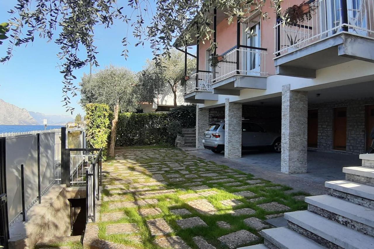 Villa Sul Lago Con Pontile Privato A Brenzone Sul Garda - Unique And Exclusive Exteriér fotografie