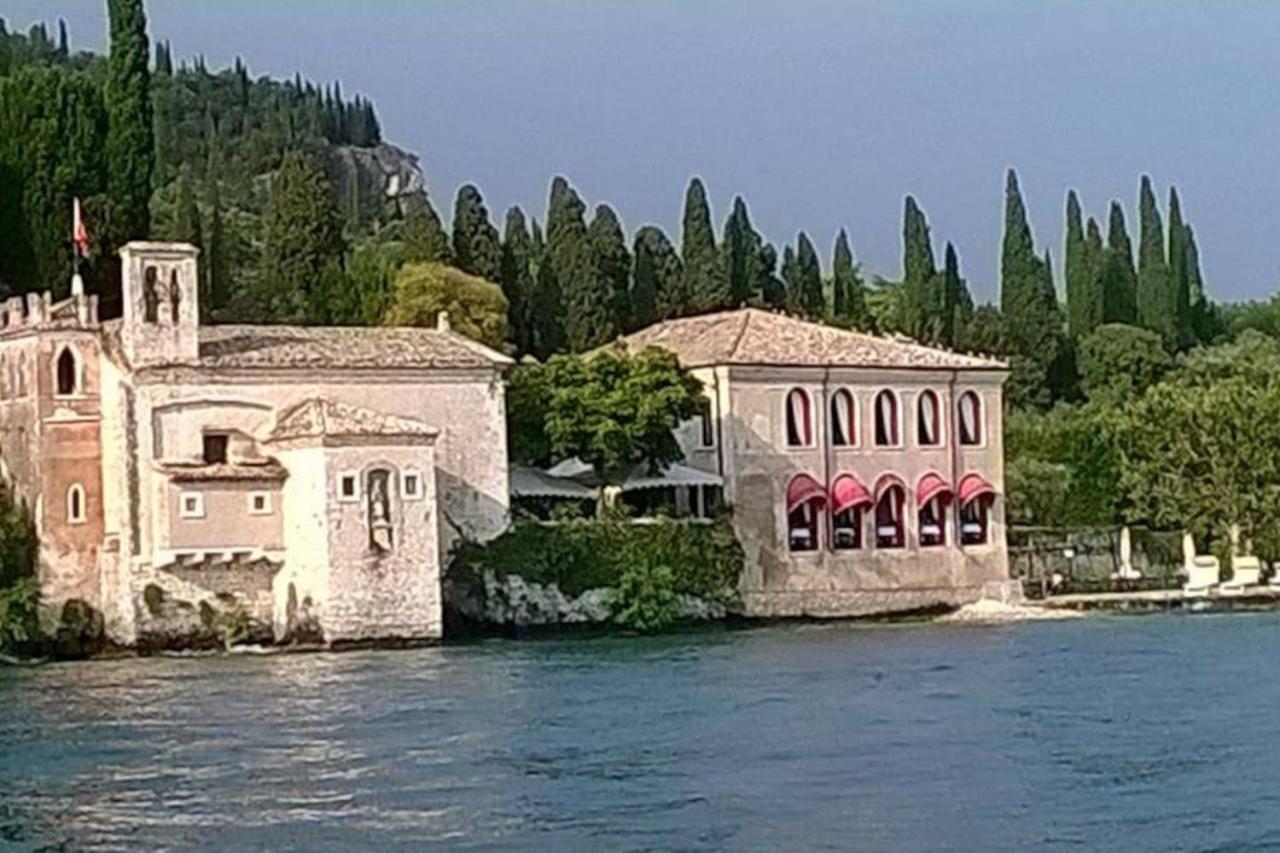 Villa Sul Lago Con Pontile Privato A Brenzone Sul Garda - Unique And Exclusive Exteriér fotografie