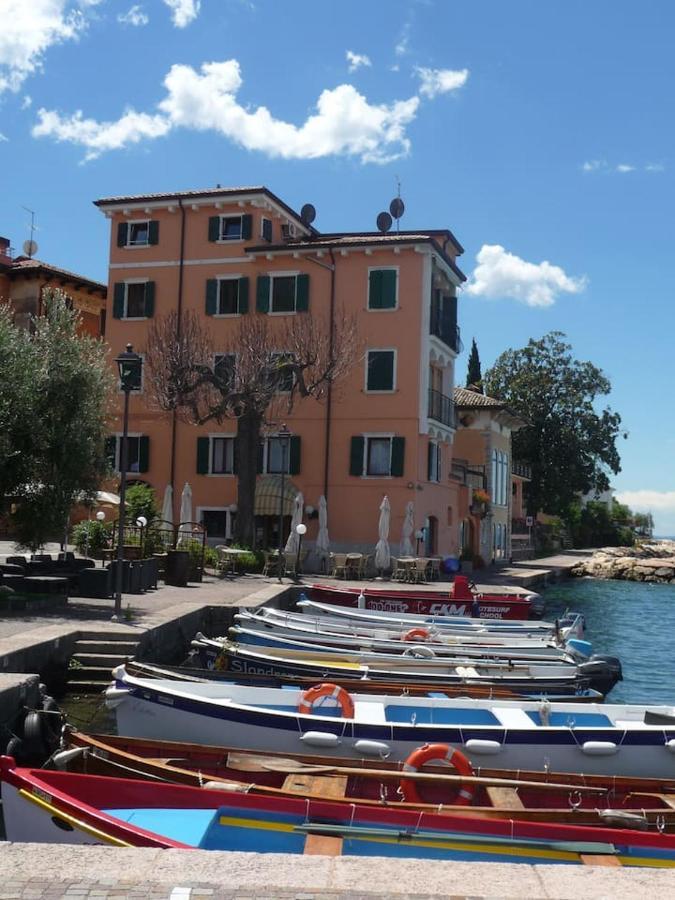 Villa Sul Lago Con Pontile Privato A Brenzone Sul Garda - Unique And Exclusive Exteriér fotografie