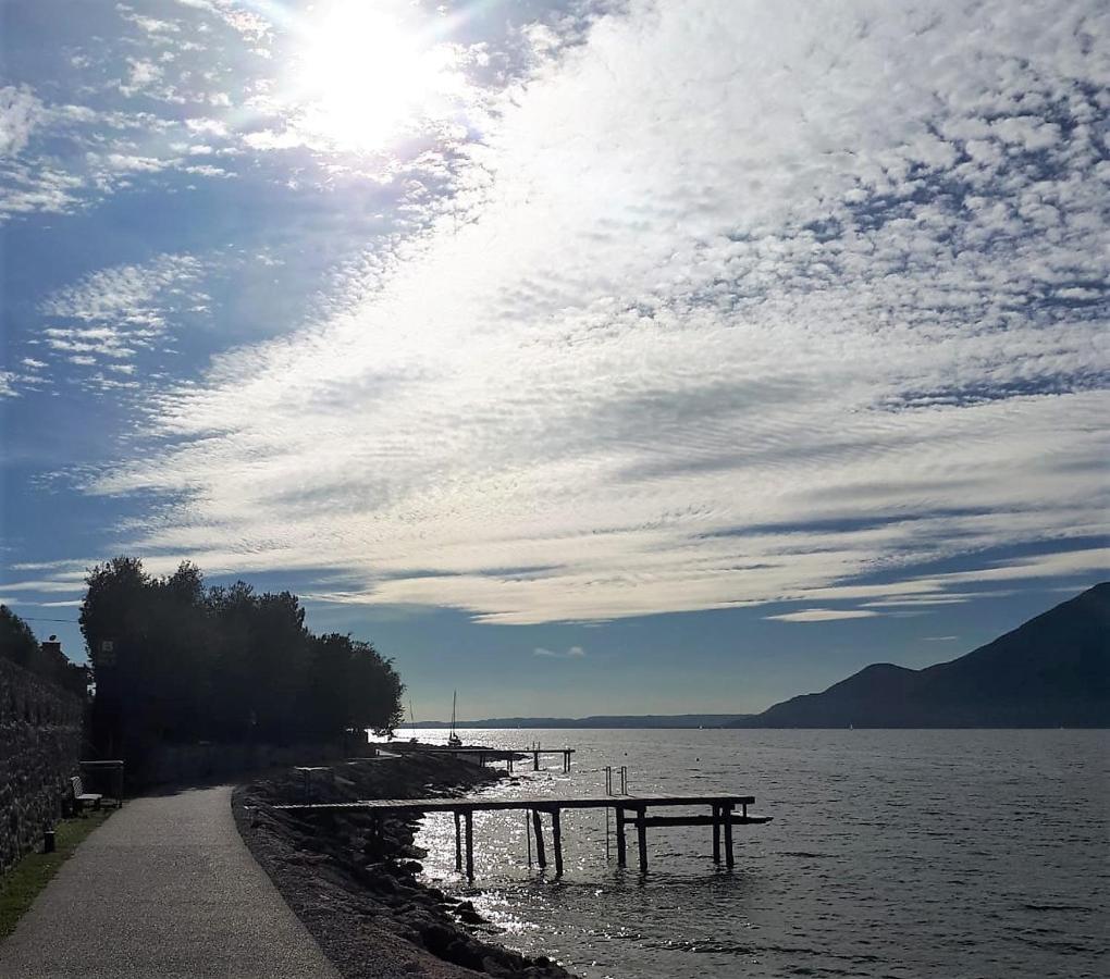 Villa Sul Lago Con Pontile Privato A Brenzone Sul Garda - Unique And Exclusive Exteriér fotografie