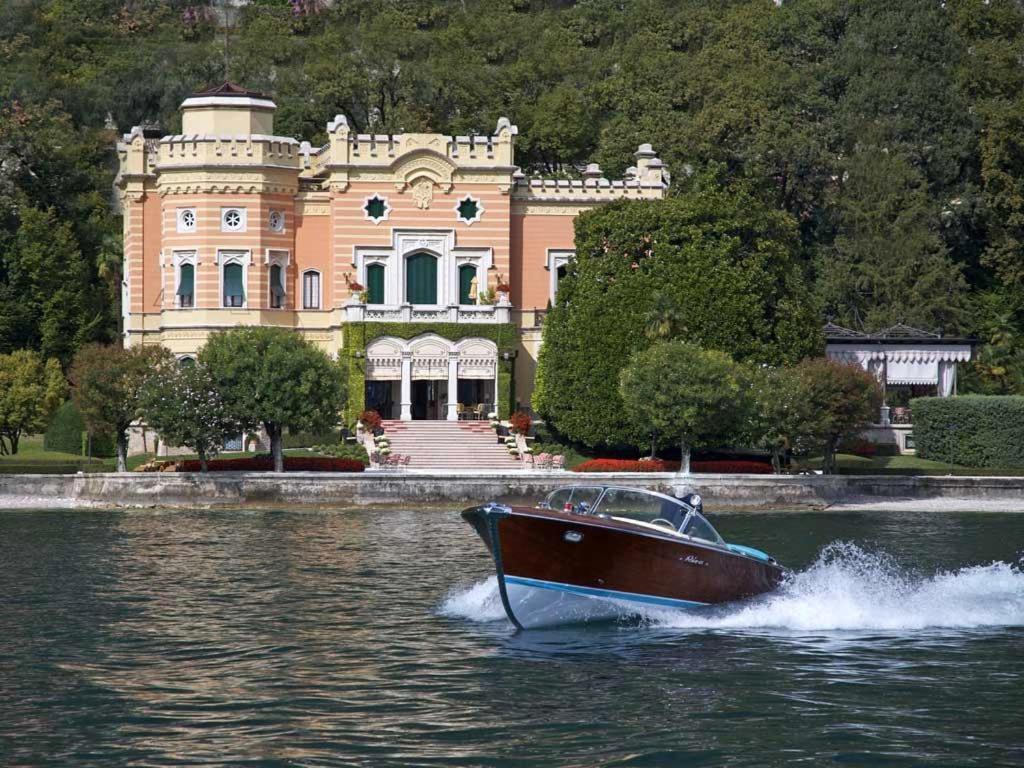 Villa Sul Lago Con Pontile Privato A Brenzone Sul Garda - Unique And Exclusive Exteriér fotografie